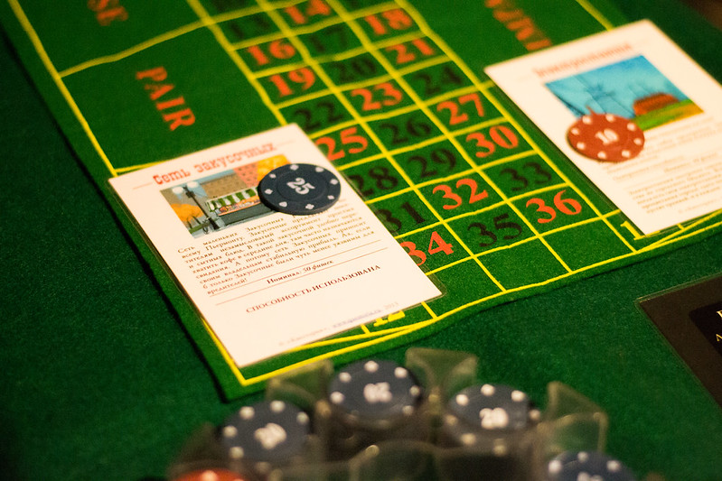 Ведущий развлекает гостей на корпоративе в Severodvinsk